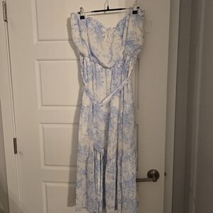 Eesome White and Blue Floral Dress